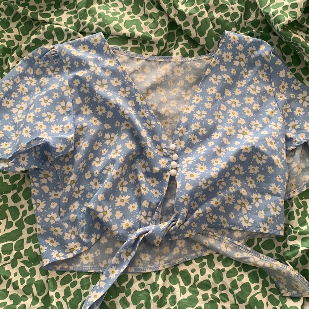 Shein flower cropped button top